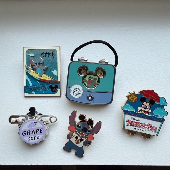 Authentic Disney Trading Pin Bundle - Picture 4 of 4